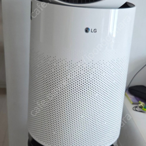 LG 공기청정기 2단 판매합니다.