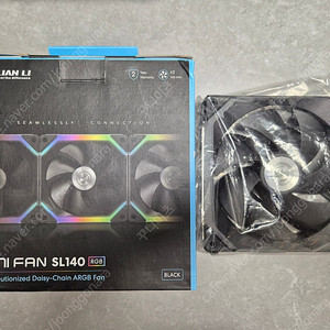 리안 리 UNI 팬 SL140 RGB black