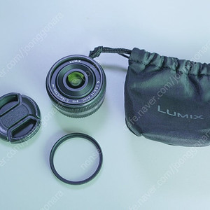 파나소닉 루믹스 단렌즈 G 14mm F2.5 ASPH 를 판매합니다.