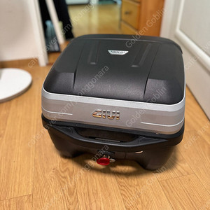 GIVI 기비 B32N 32리터 탑박스