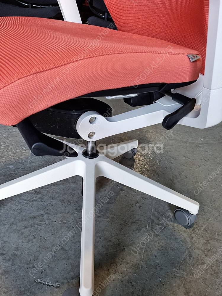 퍼시스 CH4300WA 의자 (시디즈 T50LDA 화이...--8