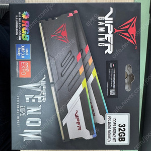 패트리어트 DDR5 PC5-48000 CL36 VIPER VENOM RGB 패키지 16GB 2개 팝니다.