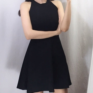 홀터넥 원피스