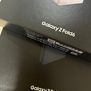 갤럭시Z폴드6 256G 미개봉자급제(네이비,실버)
