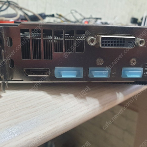 니트로사파이어570 8기가