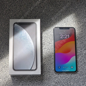 아이폰XR 팝니다 (256GB, 화이트)