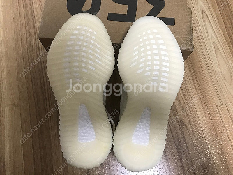 아디다스 이지부스트 350v2 트리플화이트 cp9366...--1