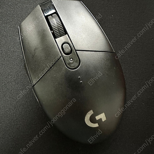 로지텍 G304 무선 게이밍 마우스 팝니다.