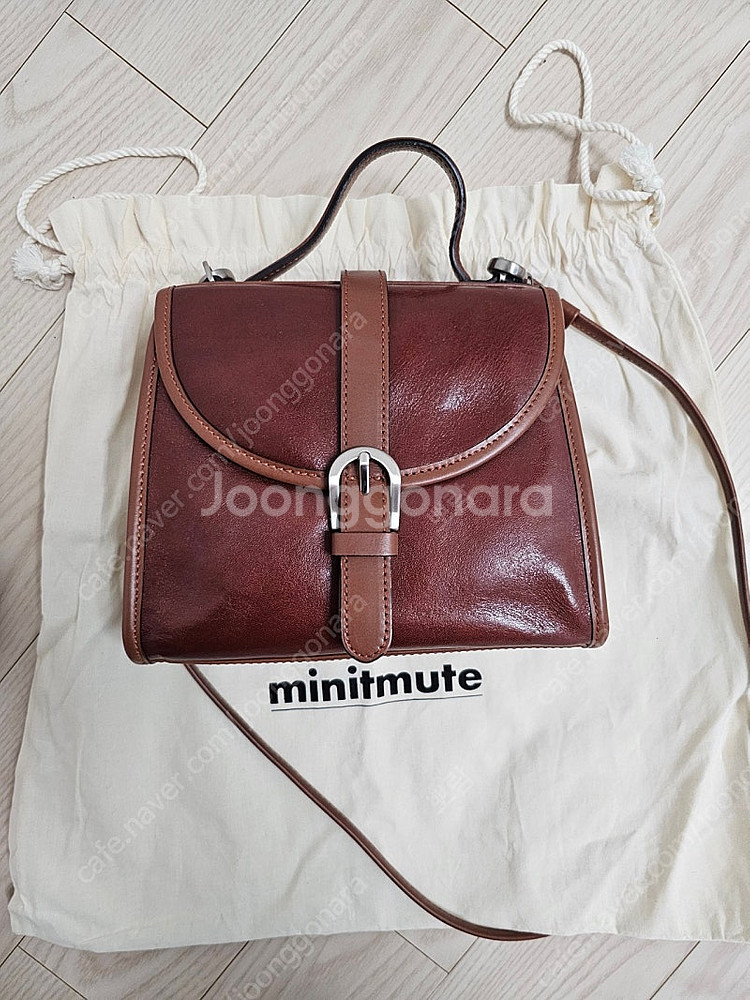 미닛뮤트 가방 판매합니다.--1