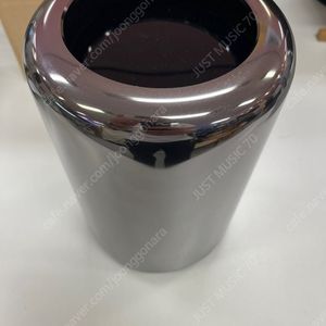 2013 맥프로 처분합니다~! (가격 낮춤)