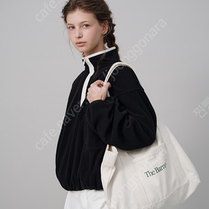 더바넷 Black Half-Zip Pullover S 사이즈
