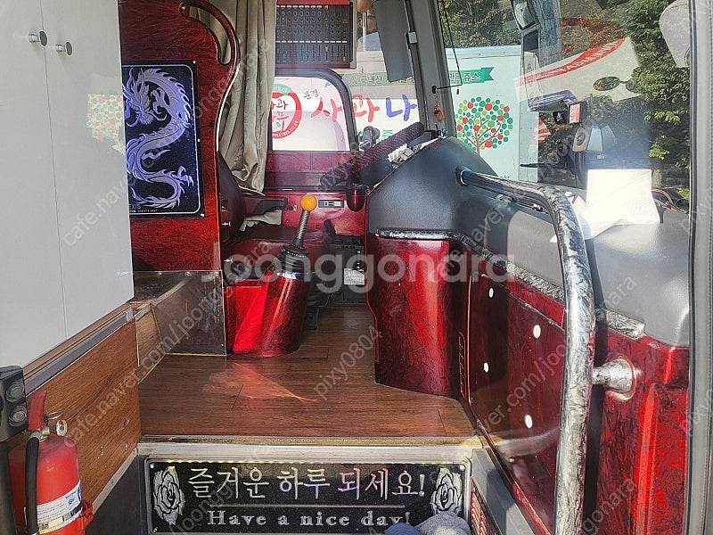 유니버스 노블 캠핑카--5