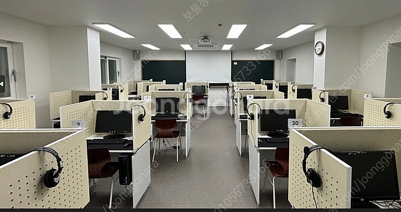 잘나가는 인기 하이그로시 학원책상 W700xD500 (...--7