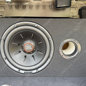 JBL 12인치 서브우퍼 (포트박스포함) 판매 합니다.