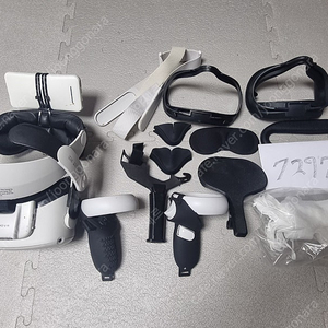 메타퀘스트2(128G) M2스트랩+탁구(펜홀더, 쉐이크)+환기 등