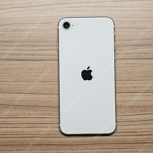 개인) 아이폰 SE2 화이트 64GB 판매합니다.