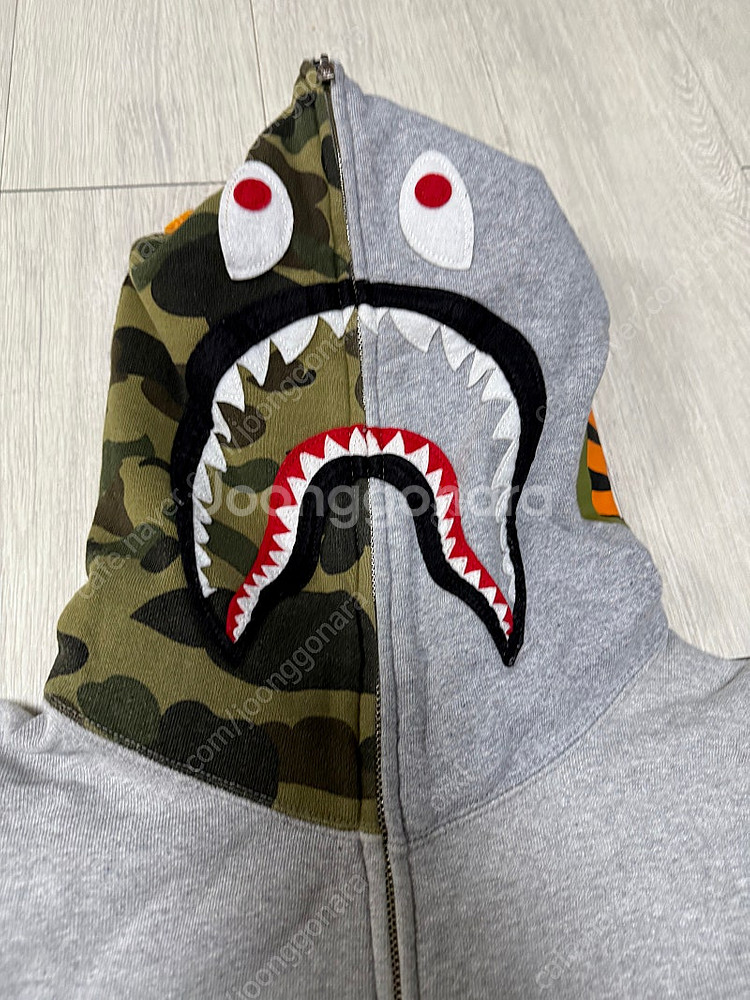 (L) Bape 베이프 샤크 후드 집업--1