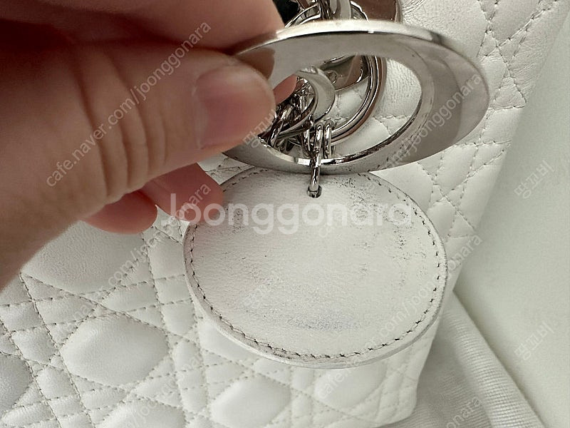 디올 레이디백 (백화점 정품) 디올레이디백 판매합니다--5