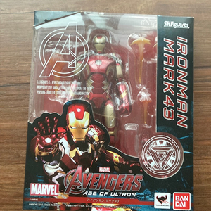 SHF 마블 피규어들 팝니다.