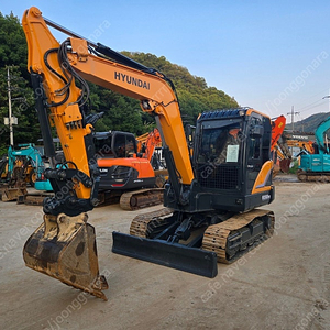 02중고 굴삭기 현대 HX60MT 2018년식 농장에서 사용하시기 좋습니다