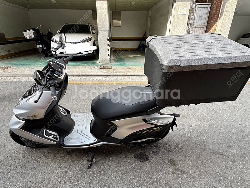 지호 ZEEHO AE8S+ 전기스쿠터 팝니다.(서울)--2