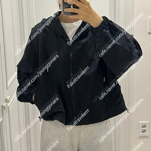 세미크롭 후드바람막이 블랙 새제품 프로스트제이 메이비베이비
