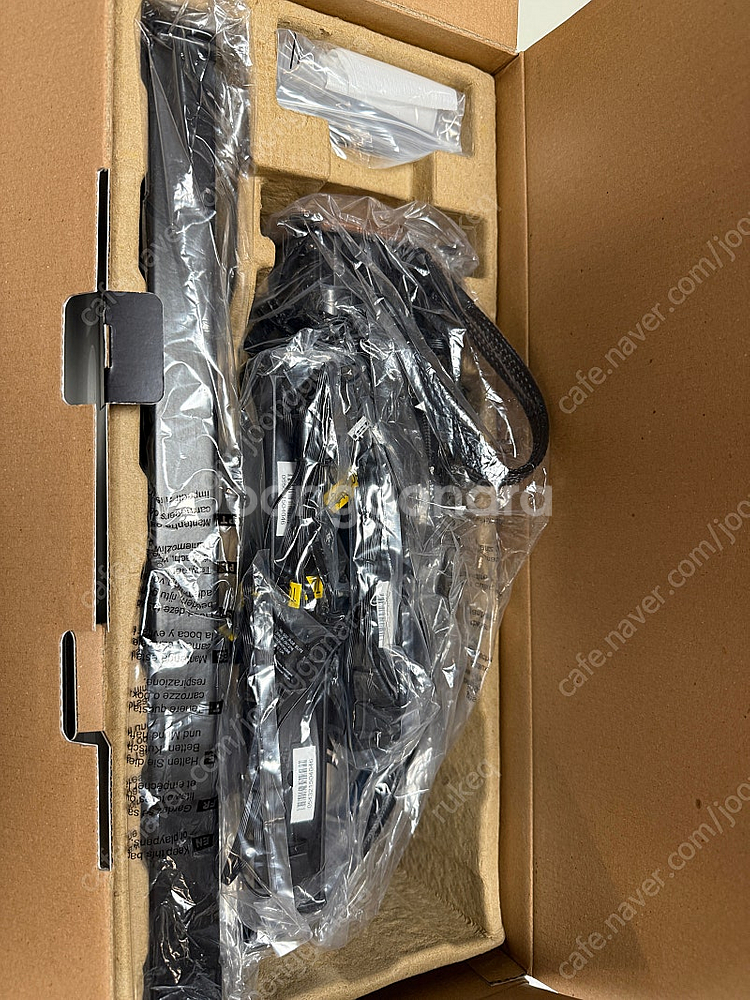 커세어 H150i LCD 수냉쿨러--7
