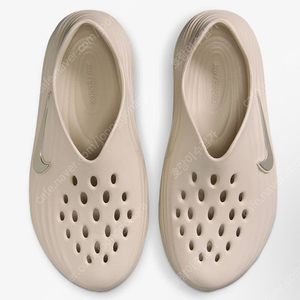 나이키 리주버네이트 hv5060-100 판매합니다.