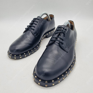 발렌티노 락스터드 더비 슈즈 블랙 여성 240mm