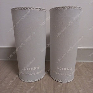 로어 기어 앰부시 화이트 니슬리브 M 판매합니다. (ROAR AMBUSH KNEE SLEEVES)