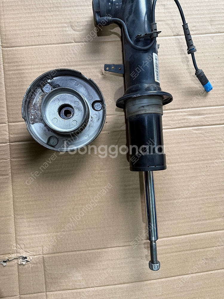 bmw X5 X6 앞 운전석 쇼바 전자식 (전기배선 달린타입) 순정 중고--1