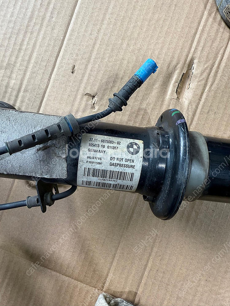 bmw X5 X6 앞 운전석 쇼바 전자식 (전기배선 달린타입) 순정 중고--3