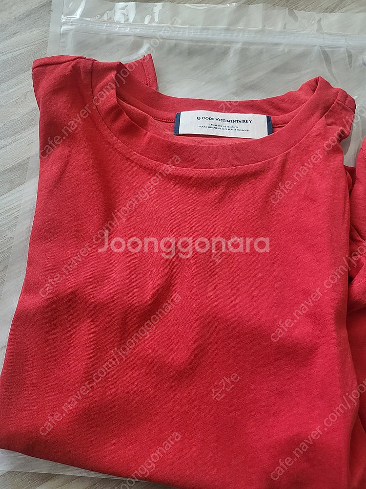 코스모폴리탄줄라이 긴팔티 뉴시즌리스티 뽐므 프리--3
