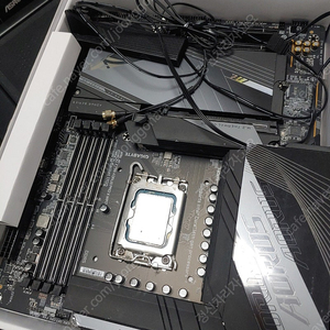 [신림 대학동/직거래 or 택배거래]z790 aorus porx wifi7 아마존 직구판매합니다.(직30/택포30.5)