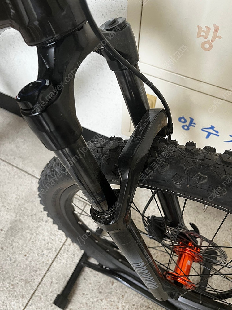 급처 코나 블레스트 mtb 산악 자전거 m사이즈 하드테일 신형 데오레 12단 판매합니다--4