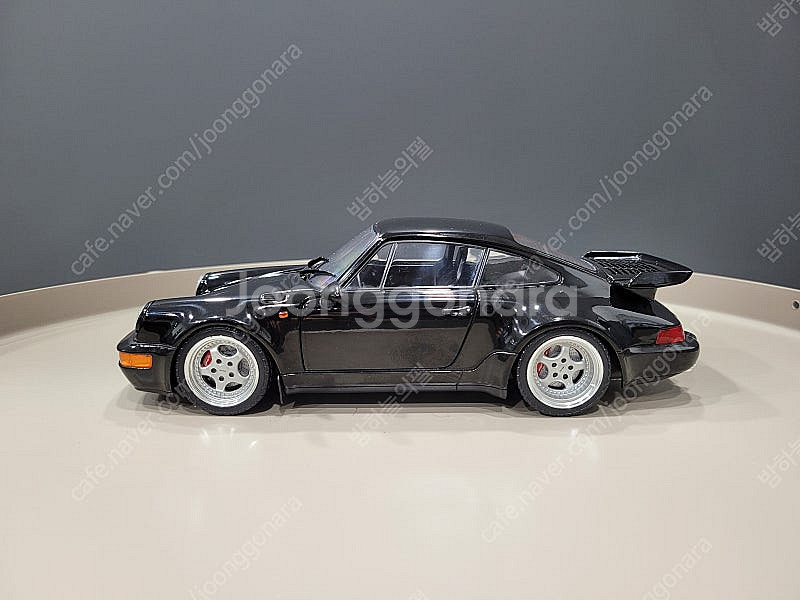 1:18 다이캐스트 포르쉐 911 여러대 판매합니다.--5