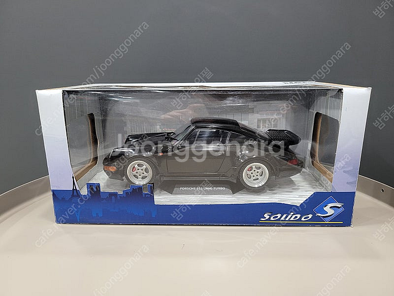 1:18 다이캐스트 포르쉐 911 여러대 판매합니다.--7