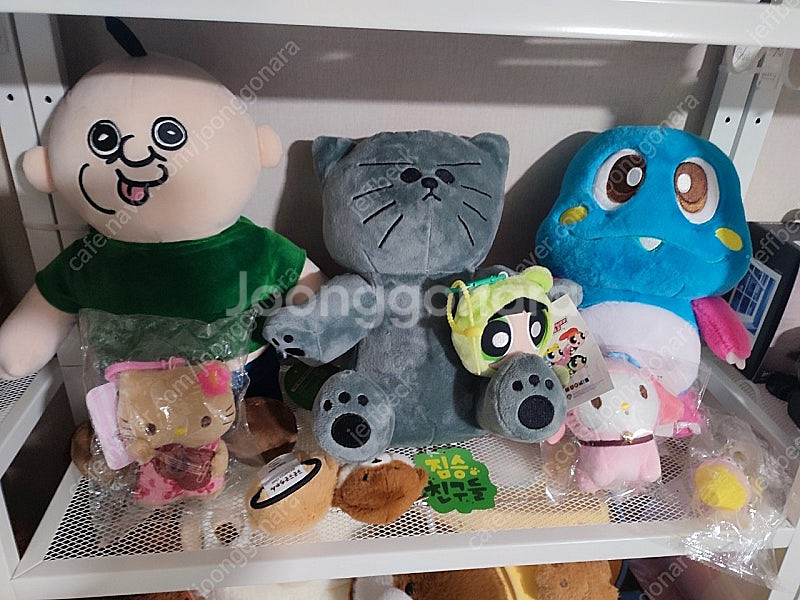 미개봉 피규어들 개당 18000원에 판매 인형 짱구 귀...--6