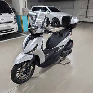 피아지오 비버리400s 2023년식 10,560km 팔아요