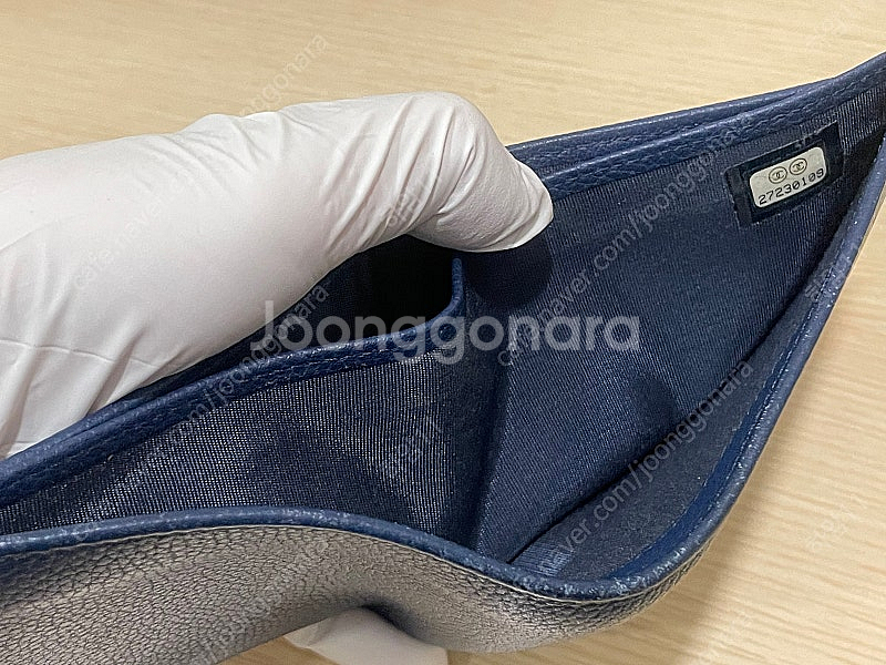중고 샤넬 반지갑 네이비 레어--2
