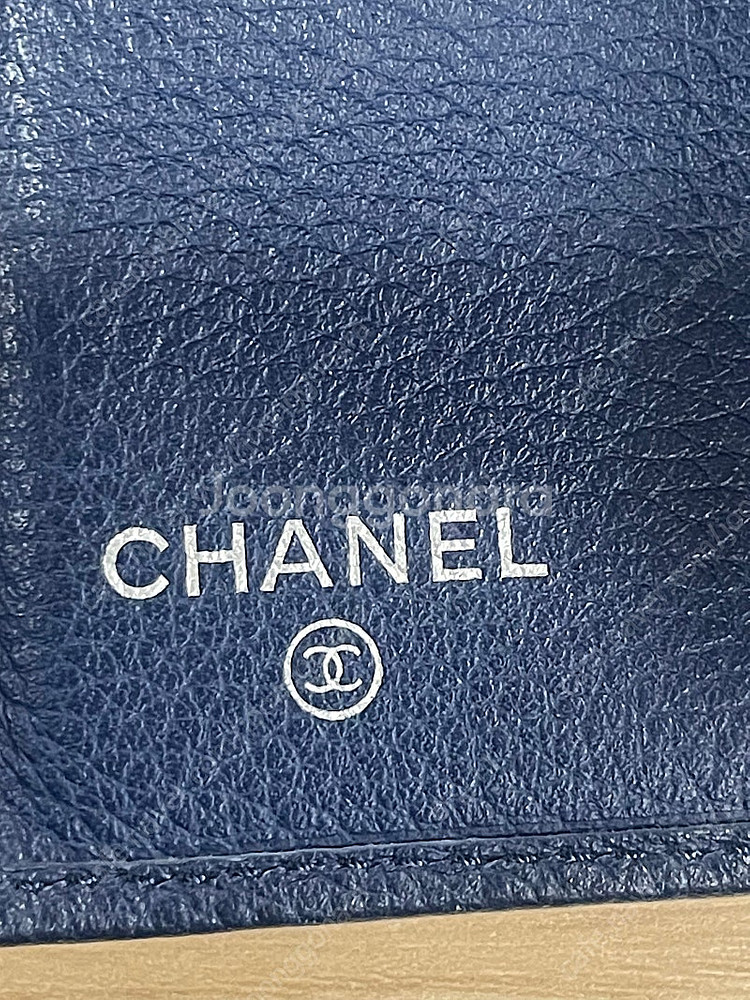 중고 샤넬 반지갑 네이비 레어--4