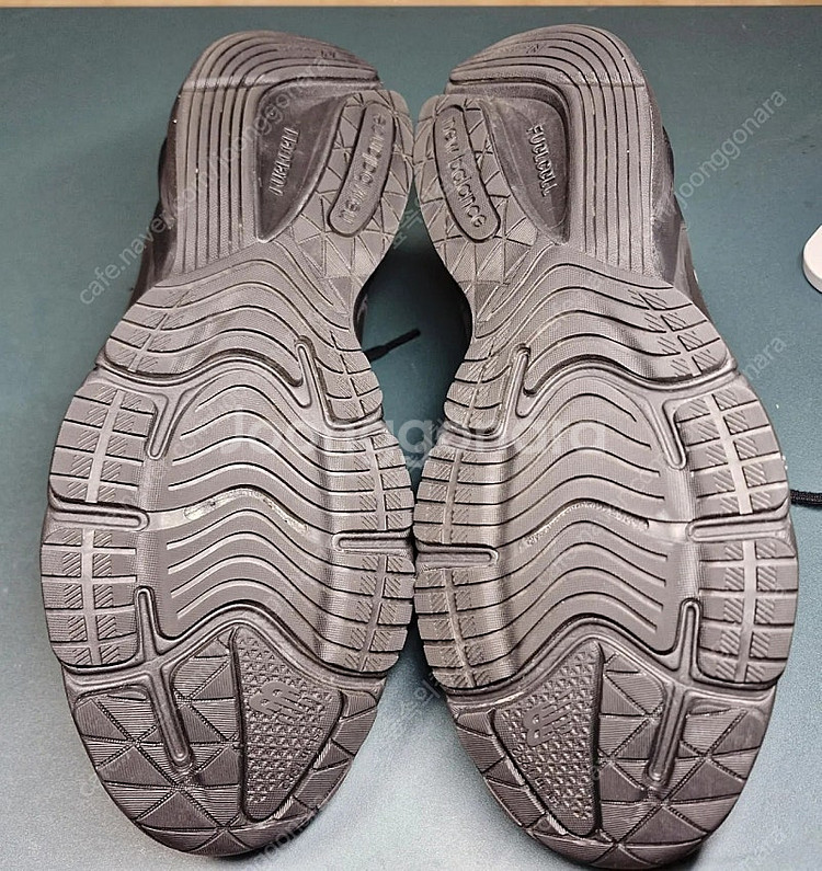뉴발란스 990v6 트리플 블랙 280--4