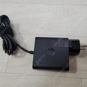 HP 정품 충전기 C타입 65W 판매합니다.
