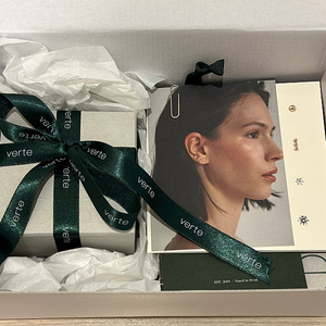 verte 베흐트 귀걸이 luz dew piercing