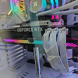 ASUS ROG STRIX 지포스 RTX 3070TI OC (풀박스) S급 팝니다.