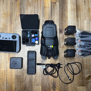 DJI 매빅3프로 플라이모어콤보 + 1년케어 (S급)