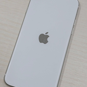 아이폰SE2 화이트색상 128용량 상태좋은 무잔상 단말기 14만 판매합니다