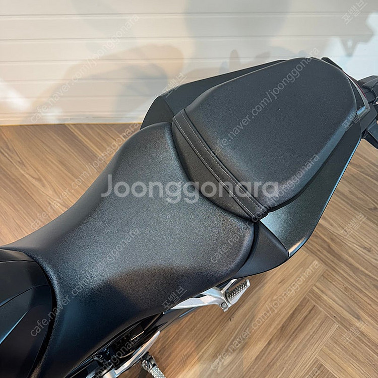 [중고][포밸브]22년식CB125R/보증포함!/EM-0...--8