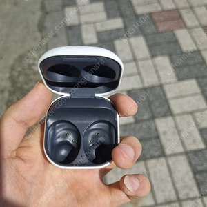 버즈 FE