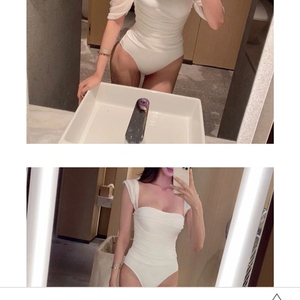 라플라 릴리 모노키니
